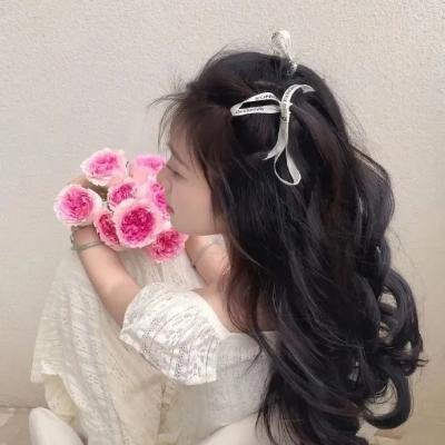 蓝天花朵
